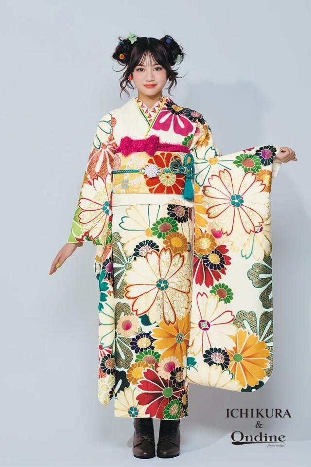 振袖専門店 オンディーヌの振袖 /白色/レトロ/花柄/ NC-372 | My振袖