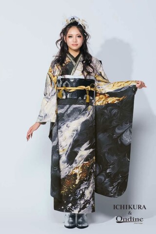振袖専門店 オンディーヌの振袖 /黒色/シルバー色/グラマラス/その他