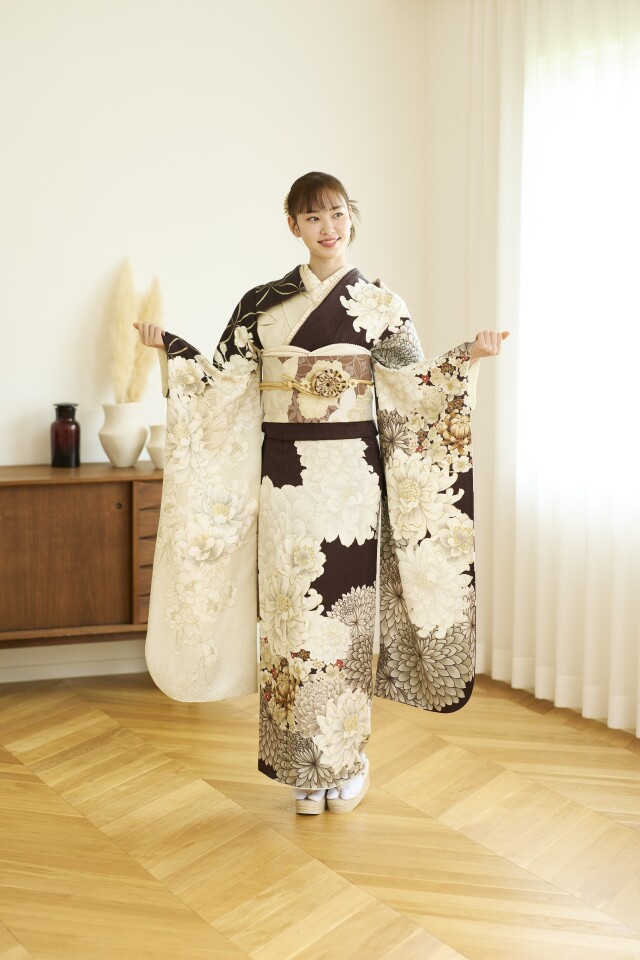 【TAMA屋】全て正絹 全て振袖 三松 鶴 花柄 まとめ売り 5点 TM2560 三松の振袖 /茶色/ゴールド色/古典/その他/ 日向菊 | My振袖