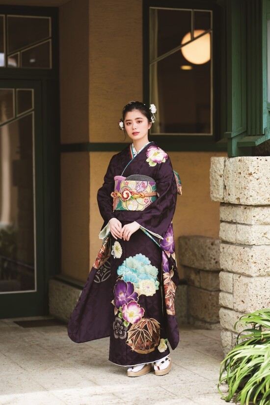 三松の振袖 紫色 エレガント 椿柄 丸紋椿 ーまるもんつばきー My振袖