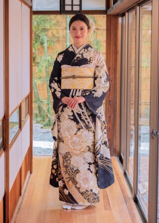 振袖ハクビの振袖 /白色/古典/雲取り柄/ 吉澤織物1012212532【2023