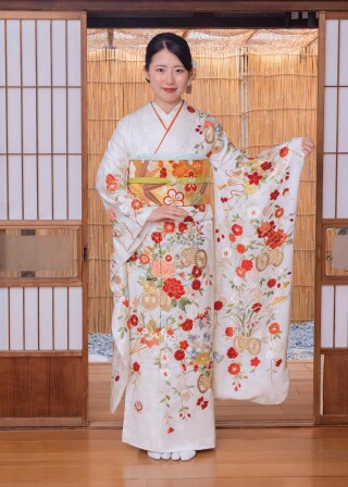 振袖ハクビの振袖 /白色/古典/雲取り柄/ 吉澤織物1012212532【2023