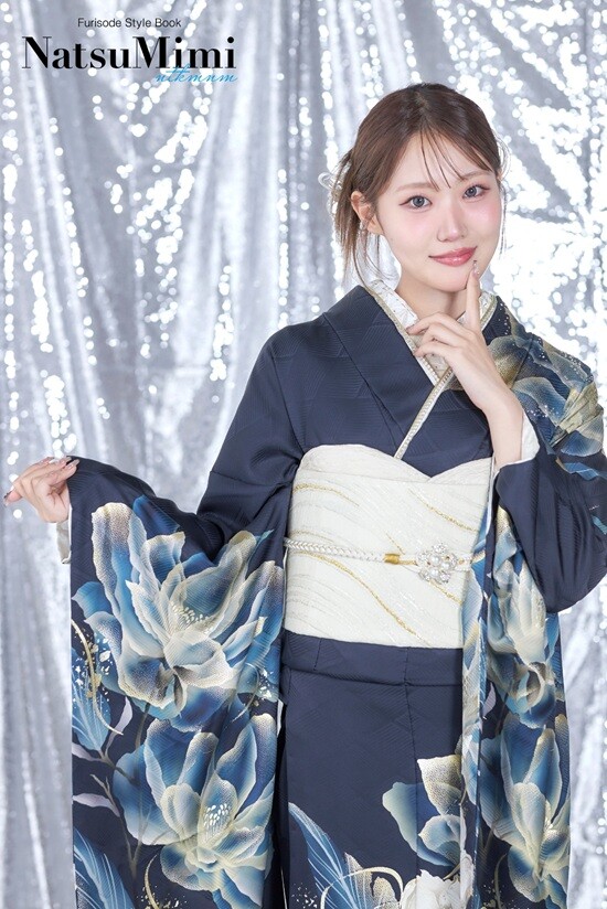 PLUMの振袖 /紺色/レトロ/花柄/ 【NatsuMimi｜なつきちゃん着用】深い