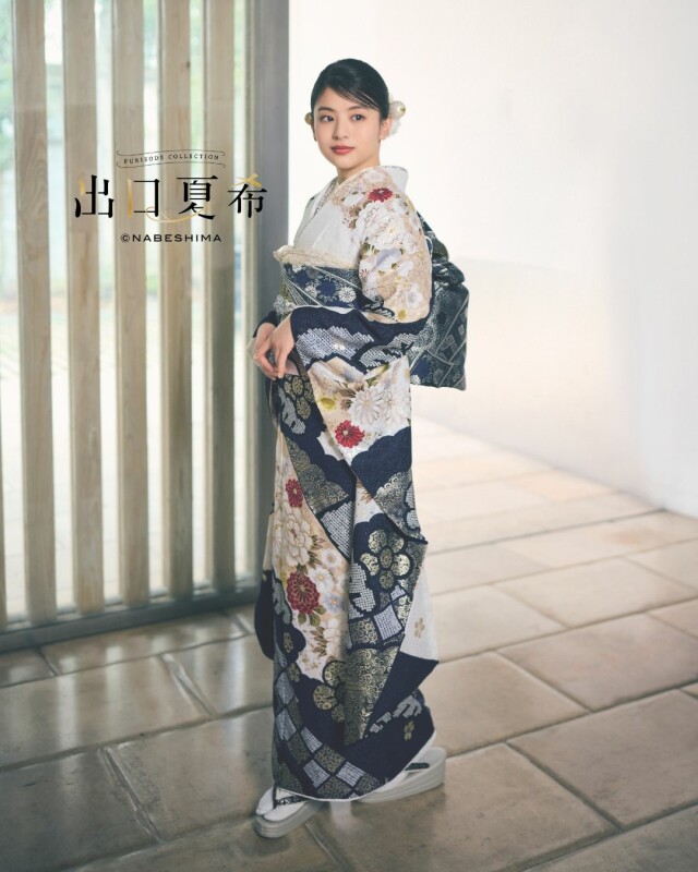 PLUMの振袖 /紺色/白色/古典/花柄/ 出口夏希 26-210 | My振袖