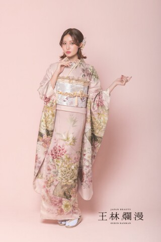 王林着用振袖｜淡色ピンク×大人フェミニン｜PLUM_振袖_80711 | PLUM