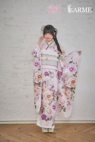 きゅるりんしてみて×LARME_振袖_80716 | PLUM