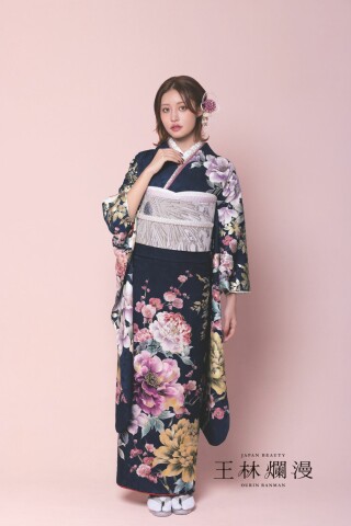王林着用の人気振袖｜ネイビー｜岐阜・一宮｜PLUM_振袖_86755 | PLUM