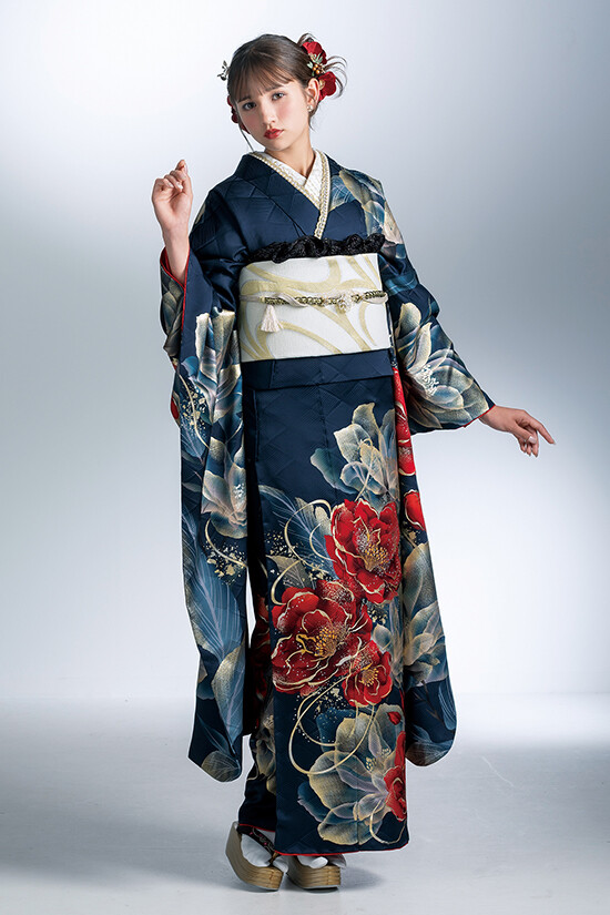 みぃたン 振袖 紺色 花柄 振袖 紺色 花柄 みぃたン 振袖 紺色 花柄