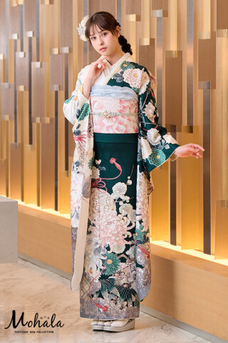 緑色 花柄振袖 帯　和装小物付き　振袖フルセット　成人式 緑色 花柄振袖 帯 和装小物付き 振袖フルセット 成人式