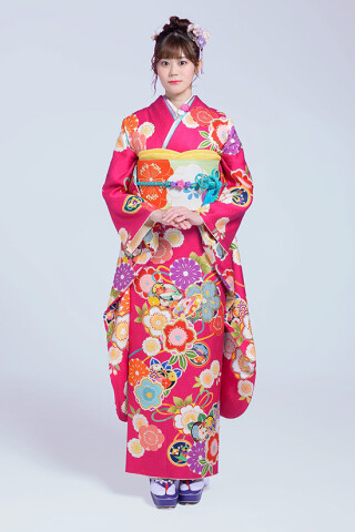 鈴乃屋の振袖 /ピンク色/ベージュ色/古典/花柄/ MK-1603 | My振袖