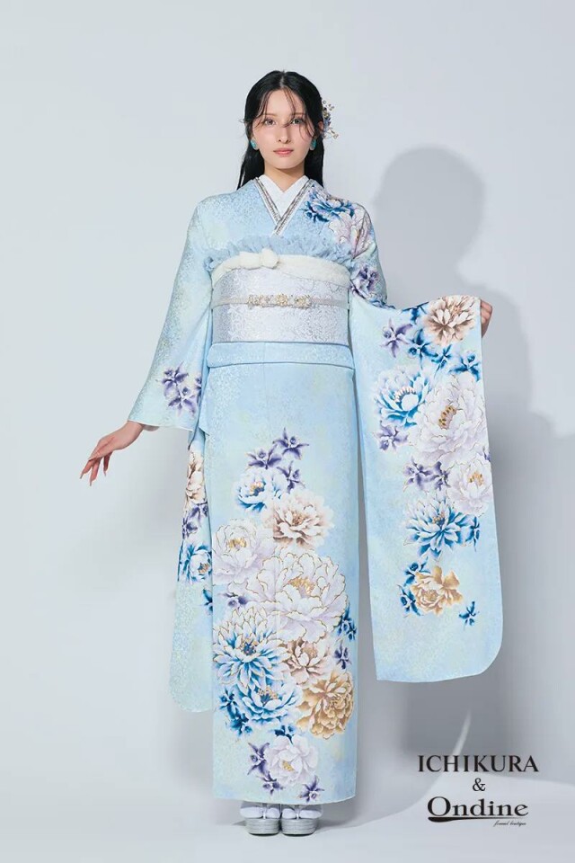 akmx181 正絹 振袖 白/藍色 パールトーン加工 13号 花柄 一蔵＆オンディーヌの振袖 /水色/白色/古典/花柄/ SPC-190 | My振袖