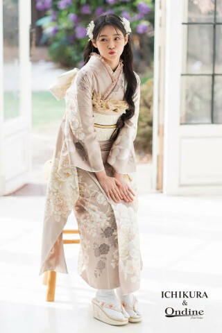 一蔵＆オンディーヌの振袖 /白色/ピンク色/エレガント/花柄/ OE-1444-3