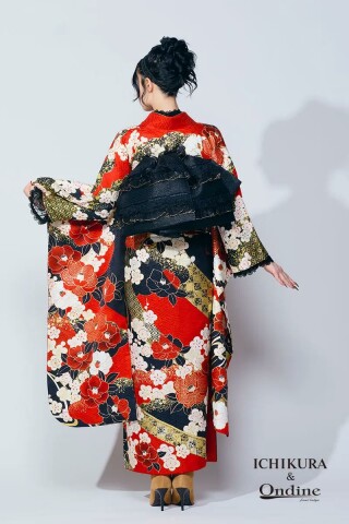 年末セール　振袖　帯　ondine 一蔵　ゴールド　グレー　黒　エンジ 一蔵＆オンディーヌの振袖 /赤色/黒色/レトロ/椿柄/ OE-1379【取り寄せ