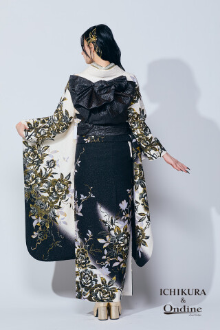 振袖専門店 一蔵の振袖 /白色/黒色/クール/花柄/ E-745 | My振袖