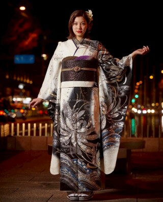 関芳31_振袖_84759 | 神楽呉服店 by #振袖gram
