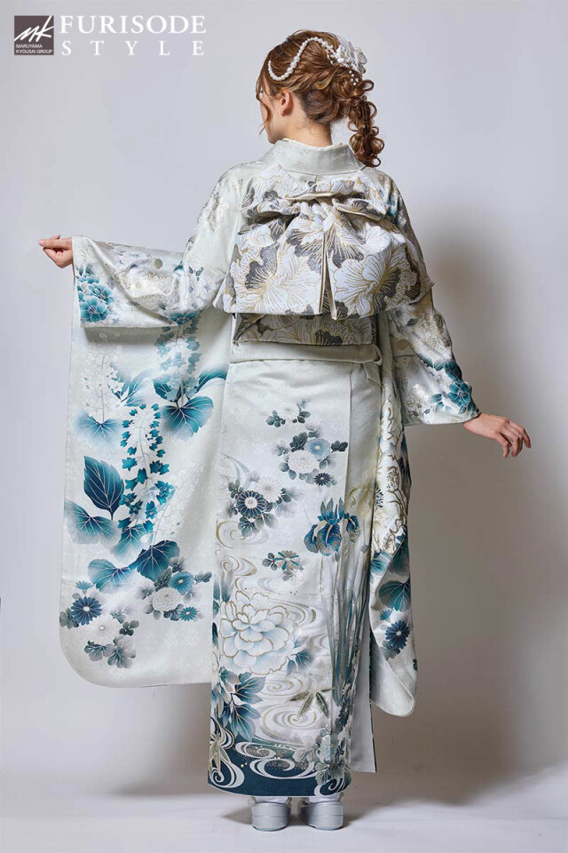 専用ページ　ラメ地銀彩染め分け振袖フルセット FURISODE STYLE まるやま・京彩グループの振袖 /白色/青色/クール/花柄