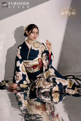 【MK-1510】深紺に咲き誇る大輪の花が華やぐ気品ある振袖_振袖_52537 | FURISODE　STYLE　まるやま・京彩グループ