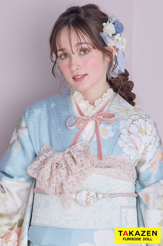 TAKAZENの振袖 /青色/古典/牡丹柄/ くすみカラーガーリー 水色/淡い色