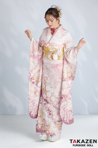 TAKAZENの振袖 /白色/ピンク色/エレガント/菊柄/ 最新作粋古典 白