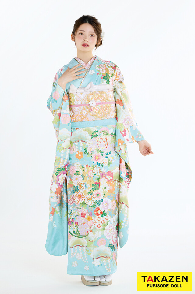 白と水色振袖 あのちゃん振袖｜白×淡水色の透明感と凛とした美しさが際立つモダンな一着