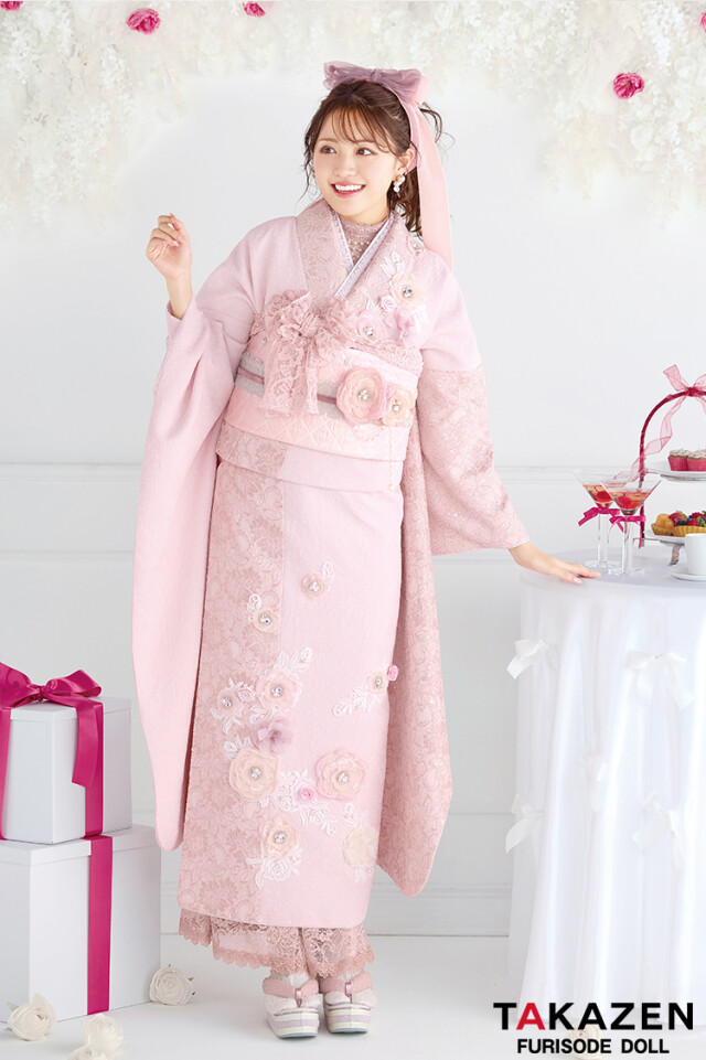 hinanami クプレア ピンク TAKAZENの振袖 /ピンク色/キュート/無地柄/ 最新作ヘップバーン