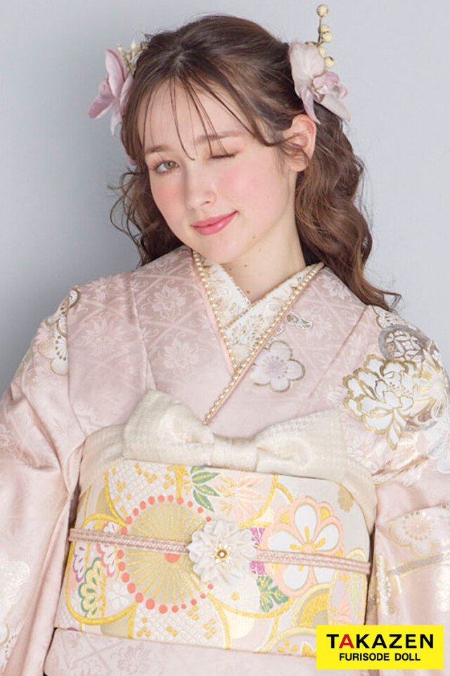 TAKAZENの振袖 /ピンク色/エレガント/桜柄/ 最新作くすみカラー古典