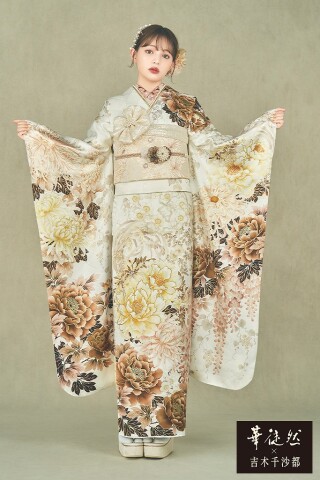 TAKAZENの振袖 /白色/茶色/古典/牡丹柄/ 華徒然×吉木千沙都 白