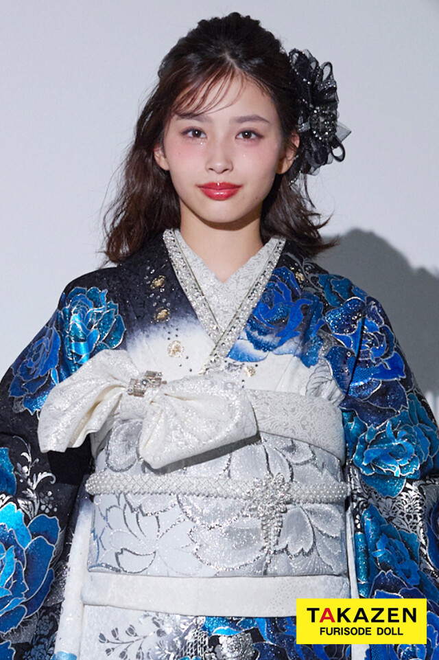 華やか花柄振袖 青色　フルセット 楽天市場】【レンタル】【振袖レンタル 青系・辻が花】正絹 振袖