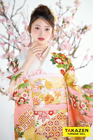 TAKAZENの振袖 /白色/その他色/古典/花柄/ 最高級古典柄振袖 吉澤織物