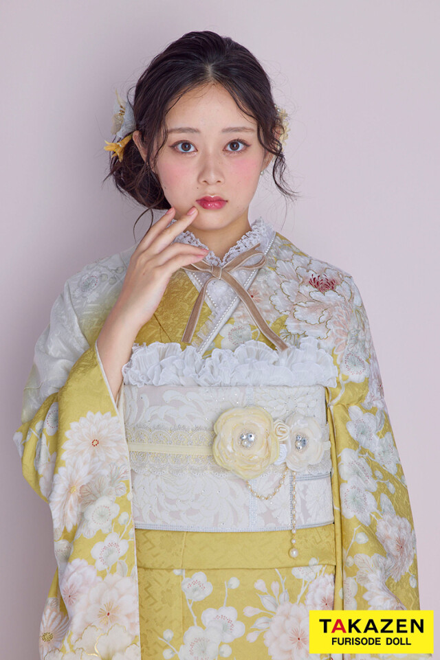 TAKAZENの振袖 /黄色/古典/牡丹柄/ くすみカラーガーリー イエロー