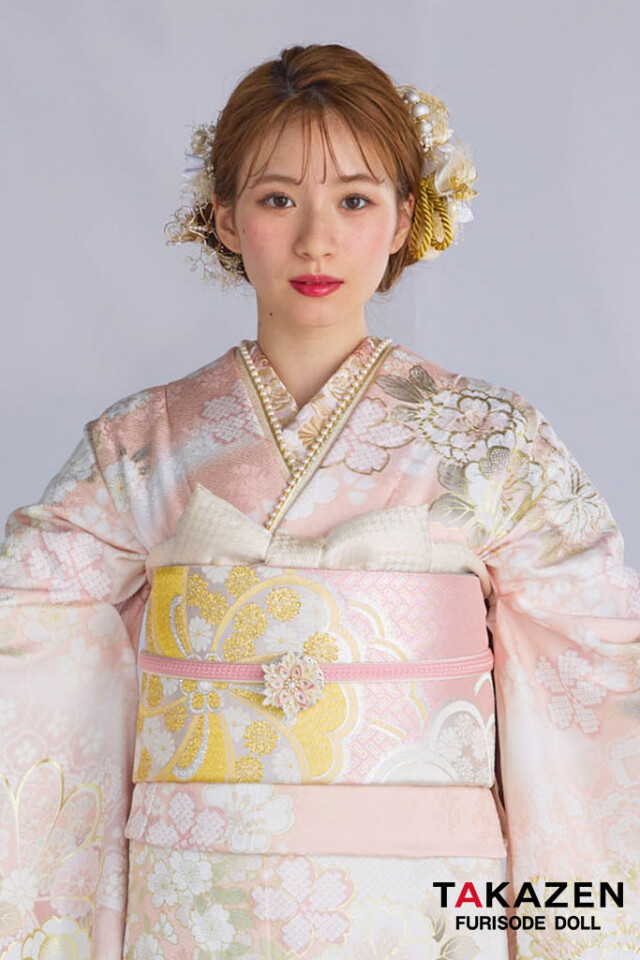TAKAZENの振袖 /ピンク色/古典/花柄/ 最新作高級古典 サーモンピンク
