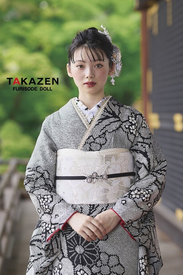TAKAZENの振袖 /黒色/白色/古典/花柄/ プレミアム古典 逸品本疋田総