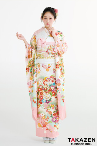 専用　振袖　花文様　美品　白地　大きいサイズ TAKAZENの振袖 /白色/ピンク色/古典/菊柄/ 最新作プレミアム古典 白