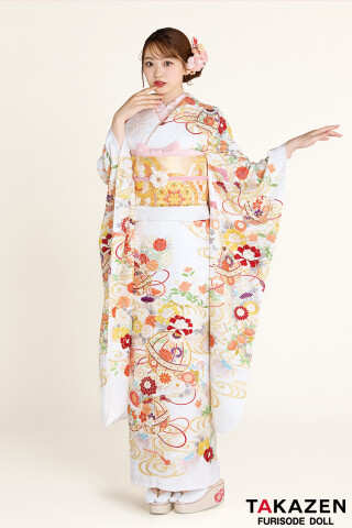 白古典地　上品な振袖のみ 白地×桶絞りが映える王道古典振袖：KH433 | kimono hearts | 成人式の