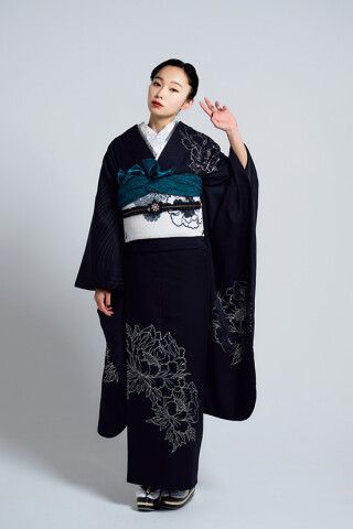 振袖フルセットふりそでMODE ふりそでMODE ウェディングボックスの振袖 /白色/古典/花柄