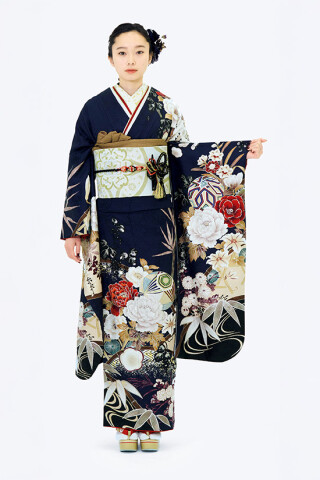 ふりそでMODE ウェディングボックスの振袖 /紺色/エレガント/花柄