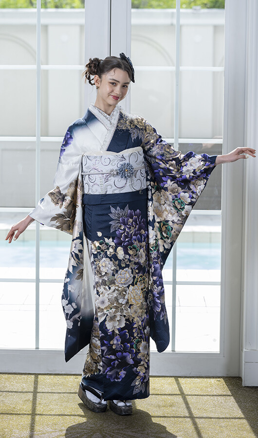アニバーサルスタジオの振袖 /紺色/青色/エレガント/花柄/ 振袖 | My振袖