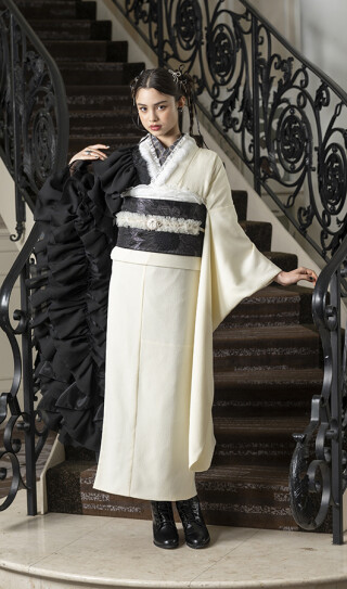 アニバーサルスタジオの振袖 /黒色/グレー色/クール/無地柄