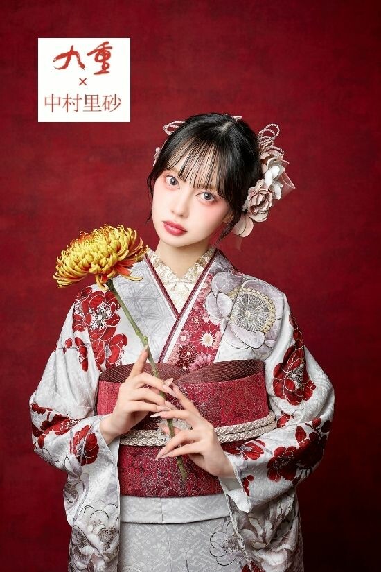 振袖　赤　緞子地　鞠と花尽　/944 最新作正統派古典 赤 鞠柄/流水模様 王道 かわいい はんなり 上品