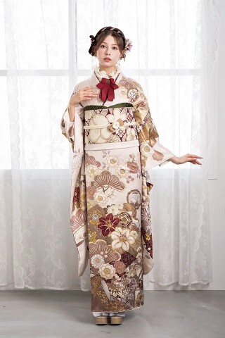 キュート古典柄振袖_振袖_54842 | FURISODE efy
