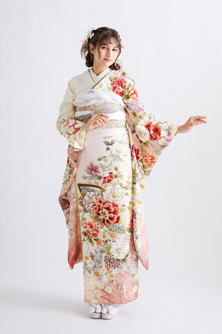 キュート柄振袖_振袖_54854 | FURISODE efy