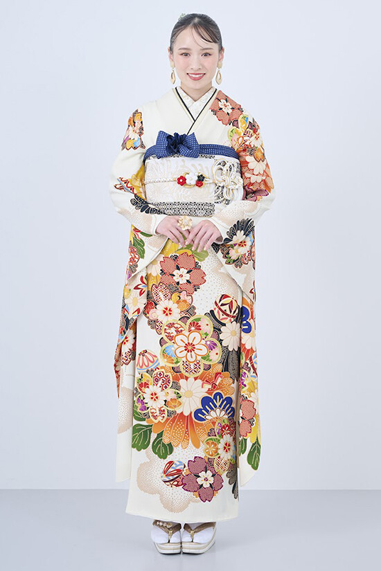 アイドルbyやまとの振袖 /白色/古典/花柄/ idolbyyamato 振袖60001