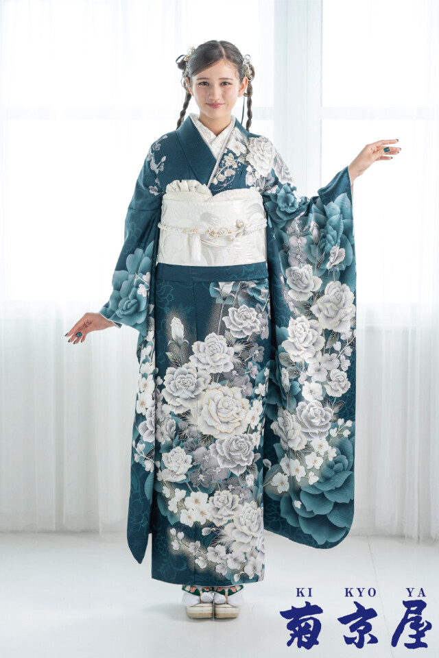 白地シックな薔薇に乱菊の振袖フルセット 菊京屋の振袖 /その他色/白色/グラマラス/バラ柄/ エメラルドカラーに