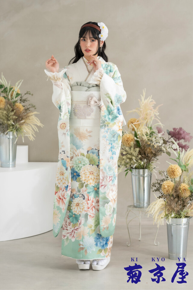 菊京屋の振袖 /白色/水色/古典/花柄/ 白地にミントブルーの花々 | My振袖