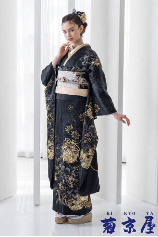 振袖 黒地 菊の花柄 菊京屋の振袖 /黒色/クール/花柄/ 黒地に金彩プリンセス振袖 | My振袖