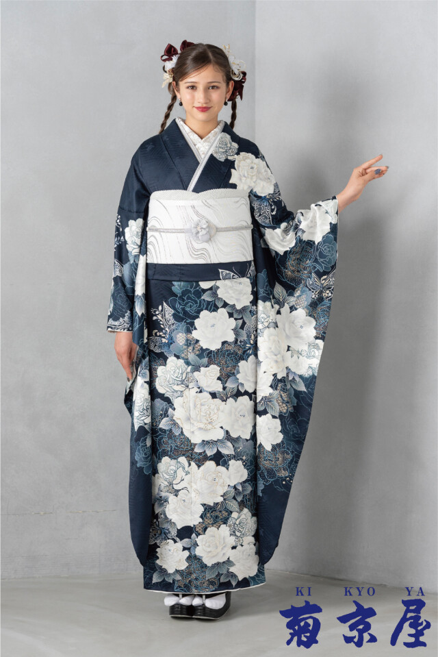 菊京屋の振袖 /紺色/白色/グラマラス/バラ柄/ 濃紺色に白薔薇と銀彩