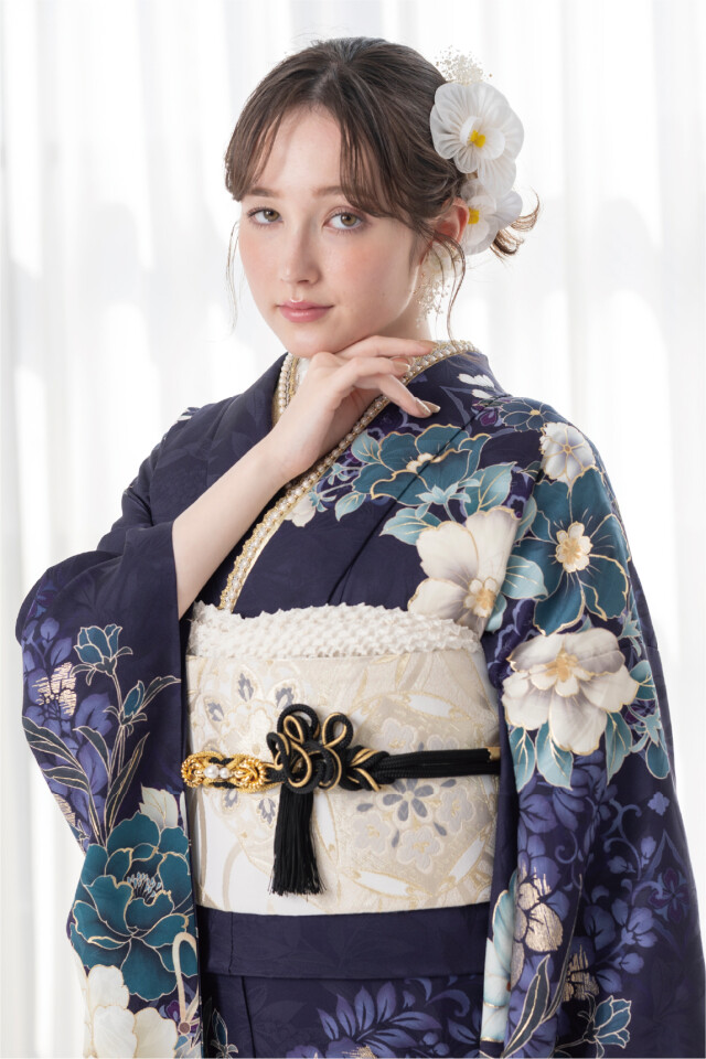 菊京屋の振袖 /紫色/古典/牡丹柄/ 古代紫に牡丹と四季の花 | My振袖