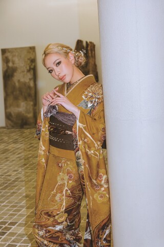 2026年NUTS_振袖_48831 | 呉服の登美屋