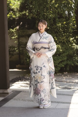 2026愛花MANACA掲載柄_振袖_48843 | 呉服の登美屋