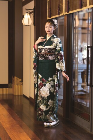 2026愛花MANACA掲載柄_振袖_48848 | 呉服の登美屋